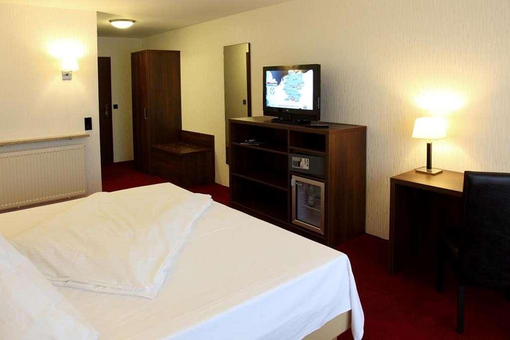 גינגן אן דר ברנץ Lobinger-Parkhotel חדר תמונה
